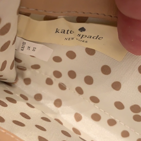 Kate Spade ♠️ Pink Zip Around Wallet EUC! - Picture 9 of 10